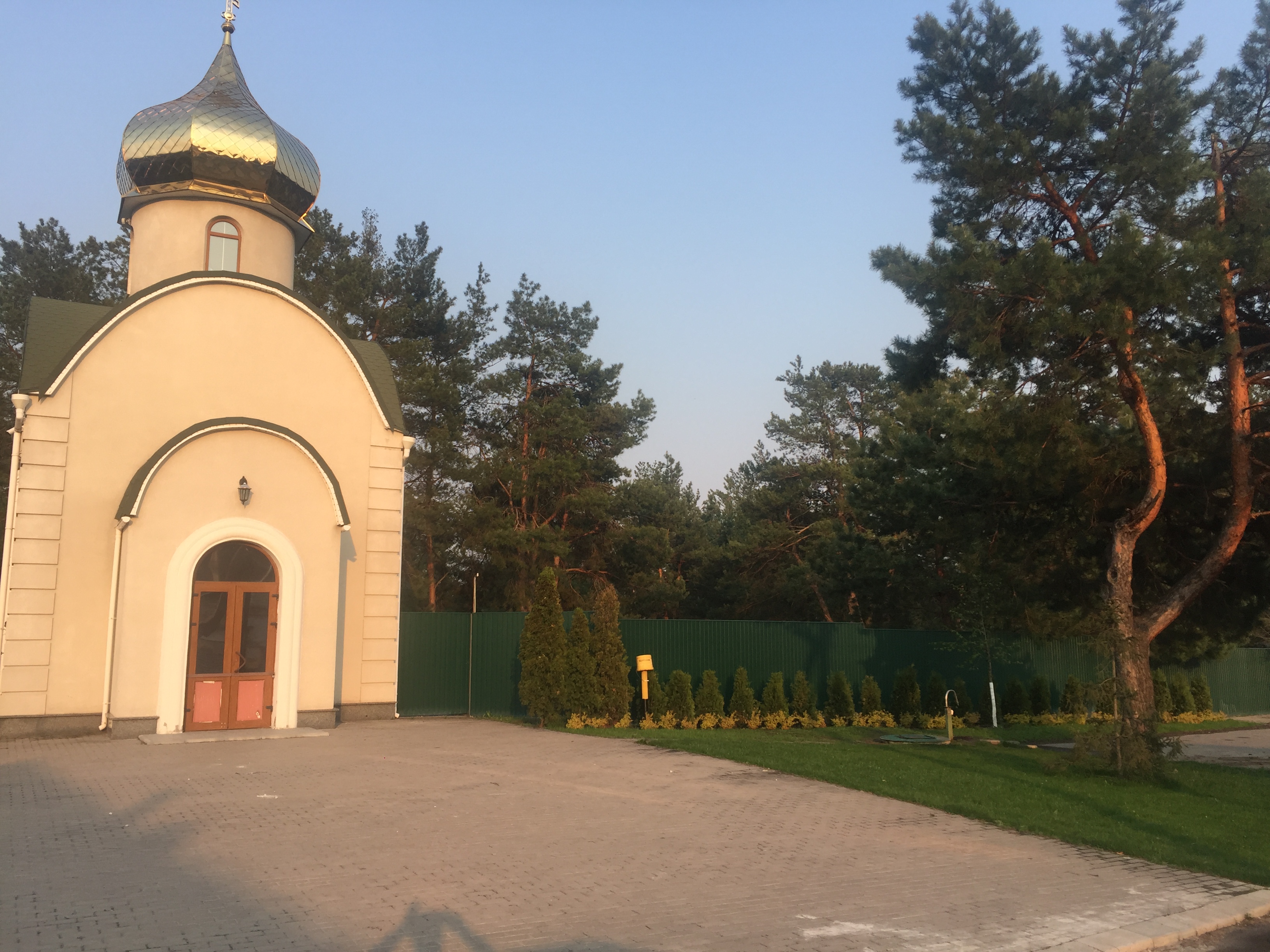 Підготовка до поминальних днів