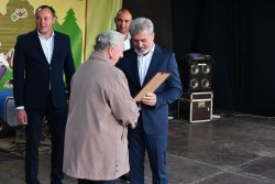 УРОЧИСТОСТІ ТА НАГОРОДЕННЯ ПОЧЕСНИХ ЖИТЕЛІВ КОЗИНА
